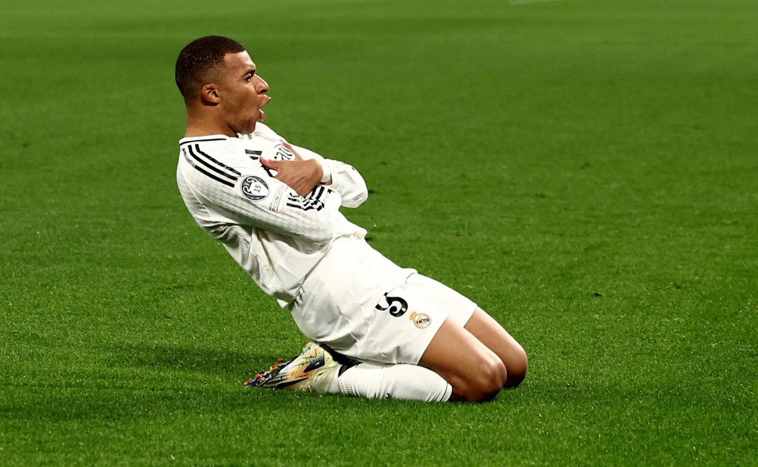 مبابي يصعّد نزاعه مع باريس سان جيرمان ويطالب بسداد مستحقات متأخرة – كورة 999