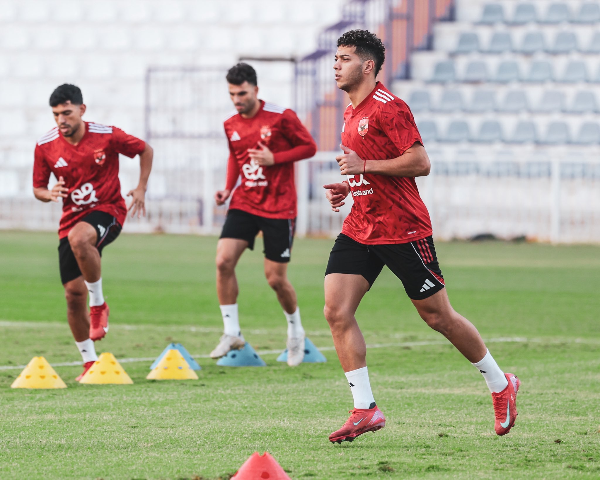 عودة إمام عاشور.. توروب يعلن قائمة الأهلي استعدادًا لمباراة شبيبة القبائل