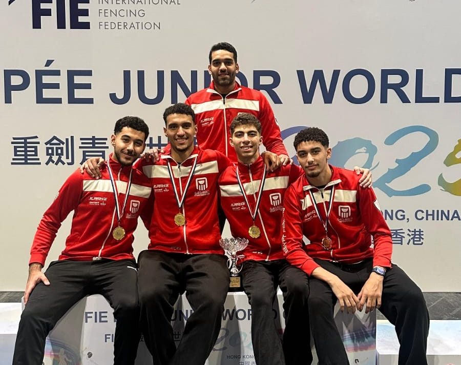 وزير الشباب والرياضة يهنئ بعثة منتخب مصر بعد الفوز بذهبية كأس العالم لسيف المبارزة تحت 20 سنة في هونج كونج