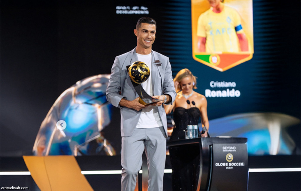 رونالدو يتوج بجائزة أفضل لاعب في الشرق الأوسط خلال جلوب سوكر 2025 – كورة 999