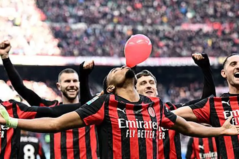 ميلان يكتسح هيلاس فيرونا بثلاثية نظيفة ويعتلي صدارة الكالتشيو مؤقتًا – كورة 999