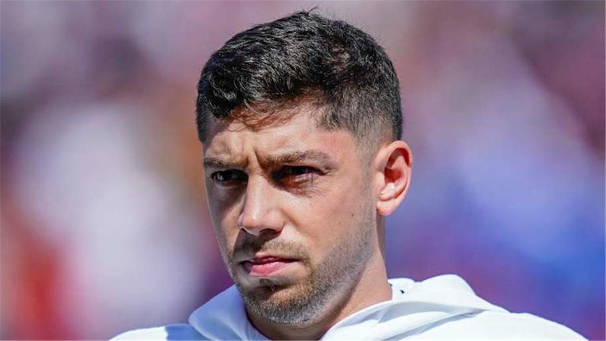 تشابي ألونسو يعتمد على فالفيردي كظهير أيمن في ديربي مدريد بالسوبر الإسباني