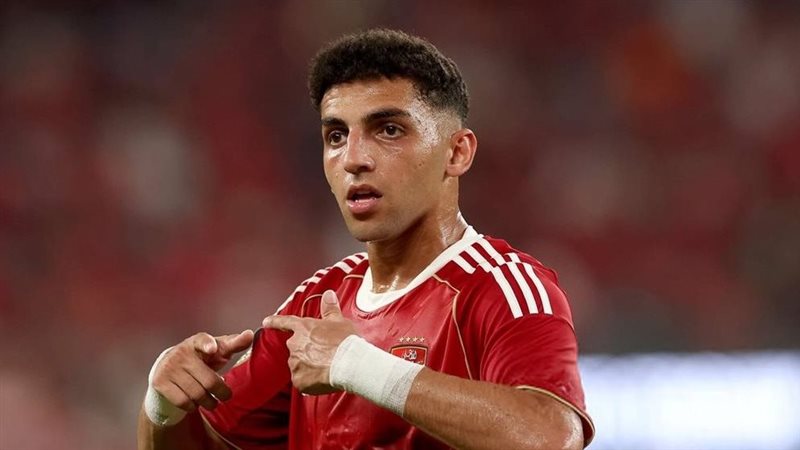 الأهلي يرفع عرضه لتجديد عقد كوكا بـ18 مليون جنيه.. واللاعب يُصر على الرحيل