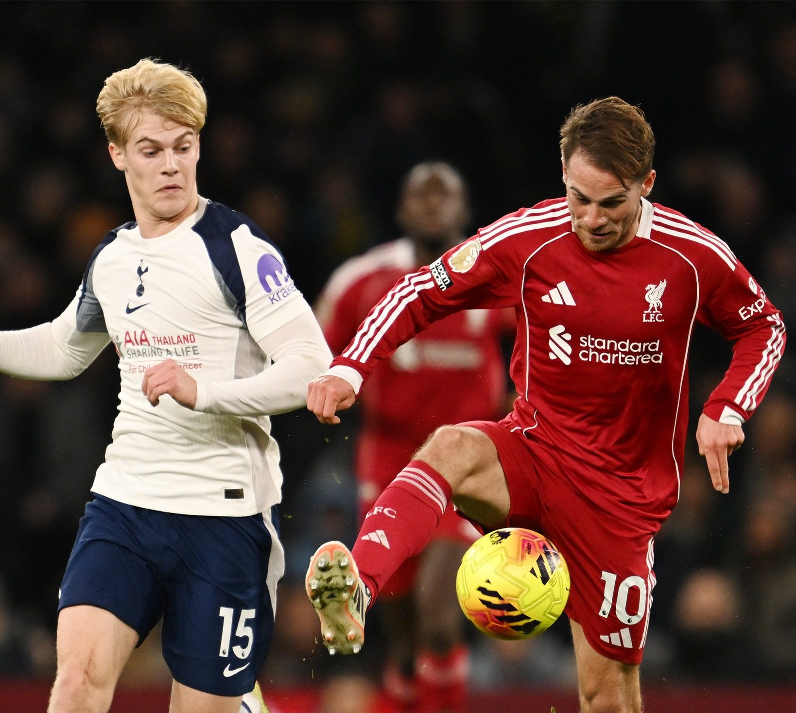 ليفربول ينتصر على توتنهام 2-1 ويعزز موقفه في الدوري الإنجليزي – كورة 999