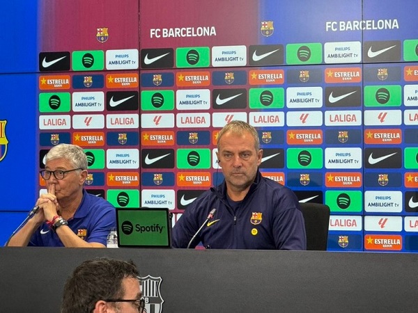 هانزي فليك يكشف المسؤول عن تسريب أخبار برشلونة – كورة 999