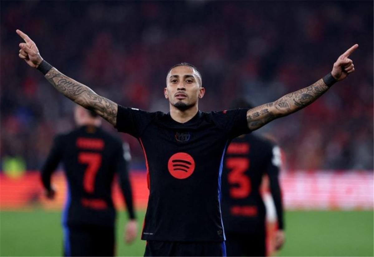 تقارير تكشف حقيقة رحيل رافينها عن برشلونة – كورة 999