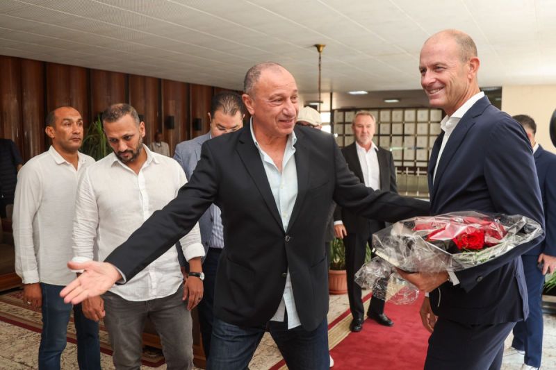 خلاف بين الخطيب وعبد الحفيظ بسبب رحيل أسامة هلال عن الأهلي – كورة 999