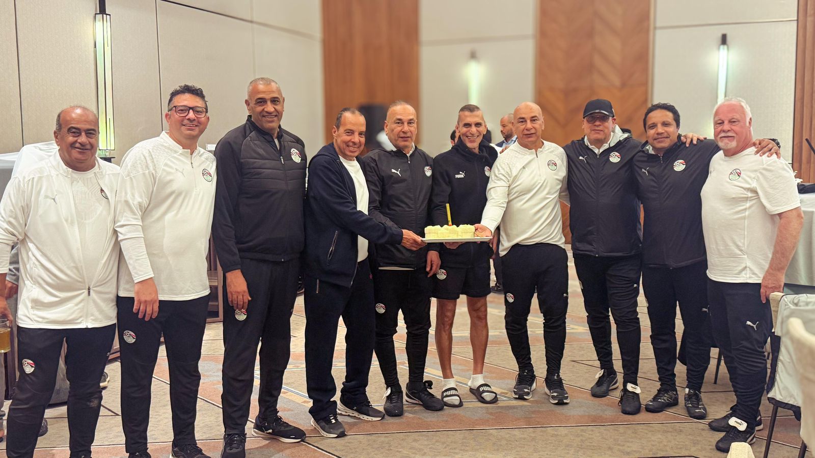 منتخب مصر بحتفل بعيد ميلاد الشربيني وسعفان و فيصل وعيد – كورة 999