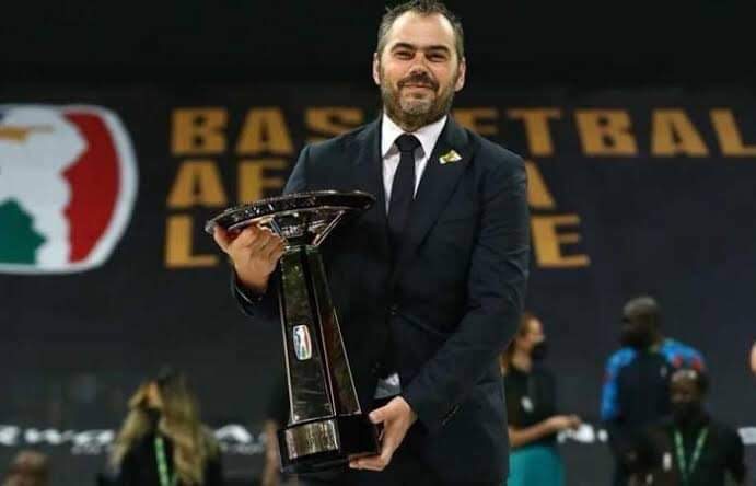 الاتحاد المصري لكرة السلة يعيّن الإسباني أوجستي بوش مديرًا فنيًا لمنتخب الرجال