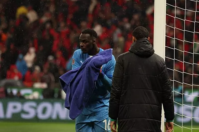 المنشفة تؤثر على مجريات اللعب – كورة 999