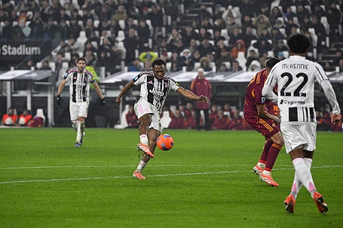 يوفنتوس يسقط أمام كالياري ويبتعد عن صدارة الكالتشيو – كورة 999