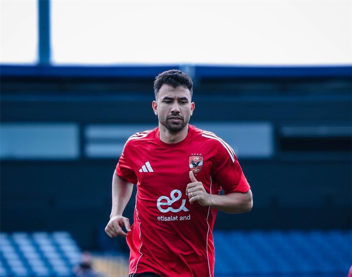 إصابة تريزيجيه بشد في العضلة الخلفية وبدء البرنامج التأهيلي – كورة 999