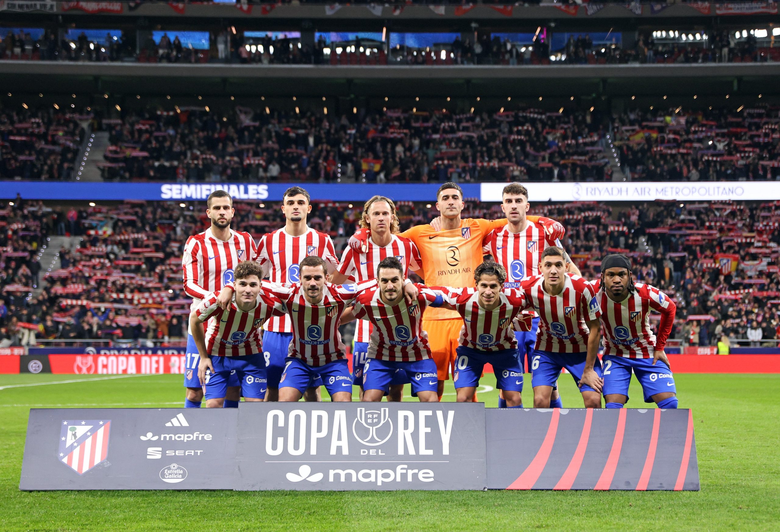 أتلتيكو مدريد يضع قدما في نهائي كأس إسبانيا بعد اكتساح برشلونة – كورة 999