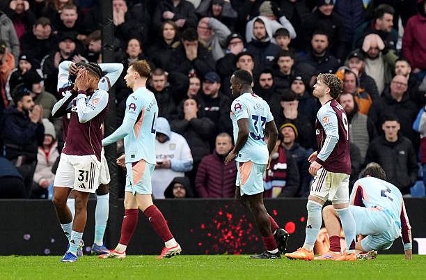 برينتفورد يصعق أستون فيلا في معقله رغم النقص العددي – كورة 999