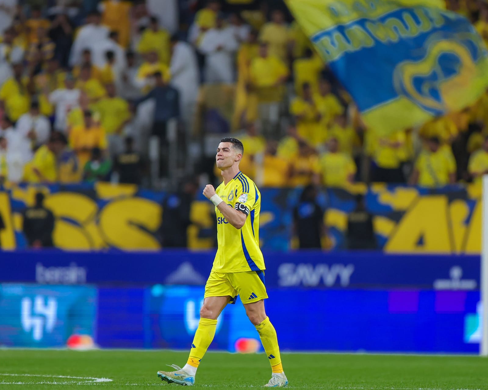 طائرة كريستيانو رونالدو تغادر السعودية وسط توترات أمنية بالمنطقة – كورة 999