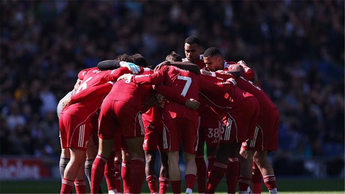 تبديل اضطراري.. إصابة مبكرة تضرب ليفربول أمام برايتون في الدوري الإنجليزي