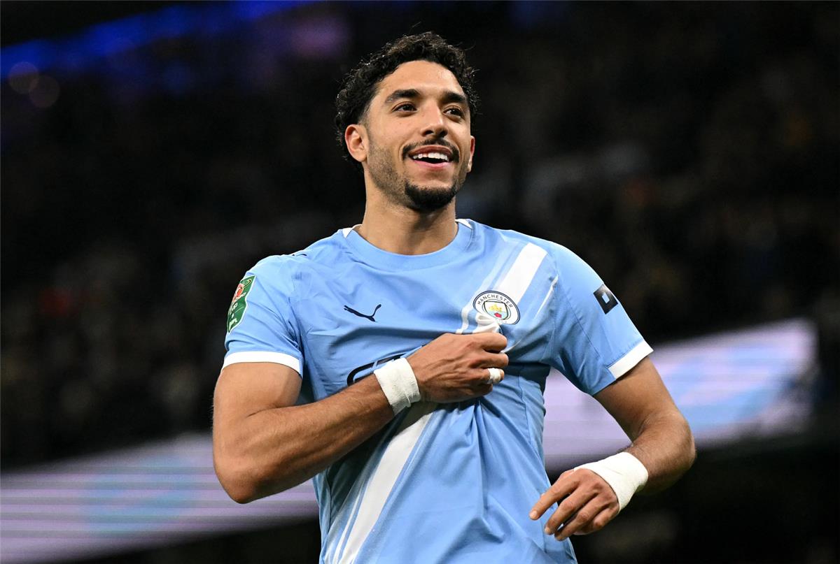 برشلونة يضع عمر مرموش ضمن أهداف الميركاتو الصيفي – كورة 999