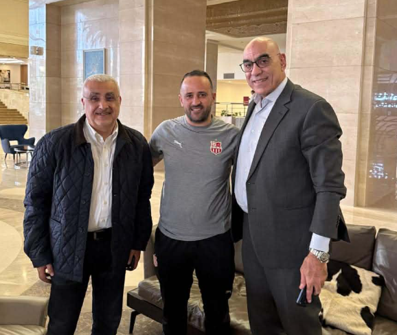 الزمالك يرد التحية.. استقبال حافل لبعثة بلوزداد قبل موقعة الحسم في القاهرة