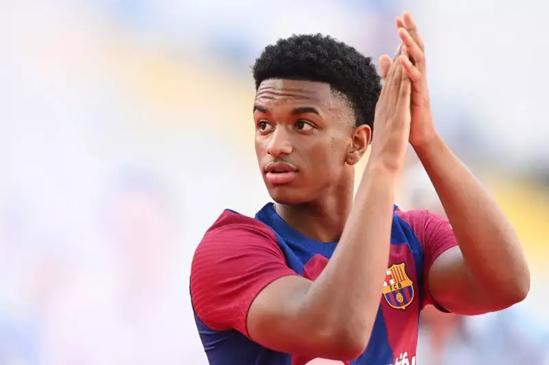 عرض ضخم من أستون فيلا لخطف أليخاندرو بالدي من برشلونة – كورة 999