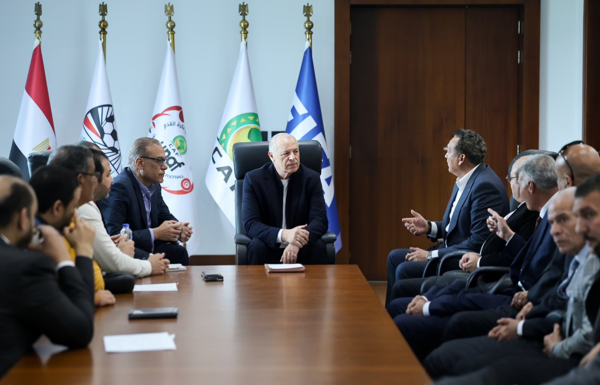 أبوريدة يستمع لتحديات الأندية الشعبية ويبحث تطوير مسابقات القسم الثاني