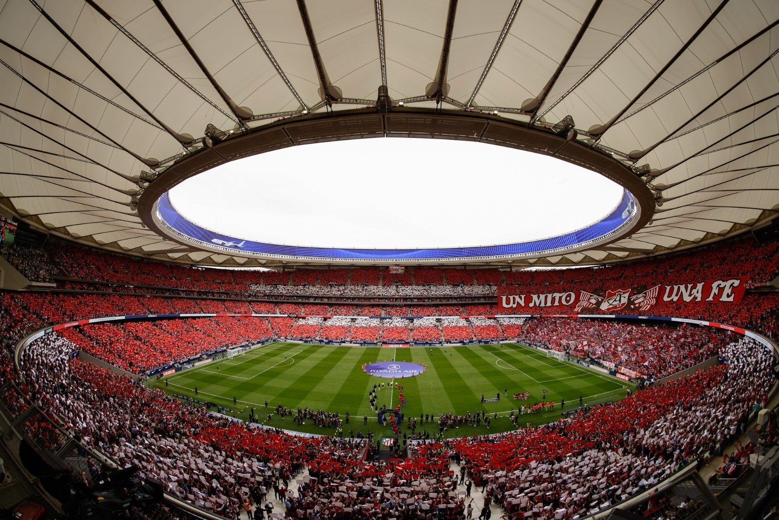 استنفار أمني ضخم في مدريد قبل قمة أتلتيكو وبرشلونة بدوري الأبطال – كورة 999