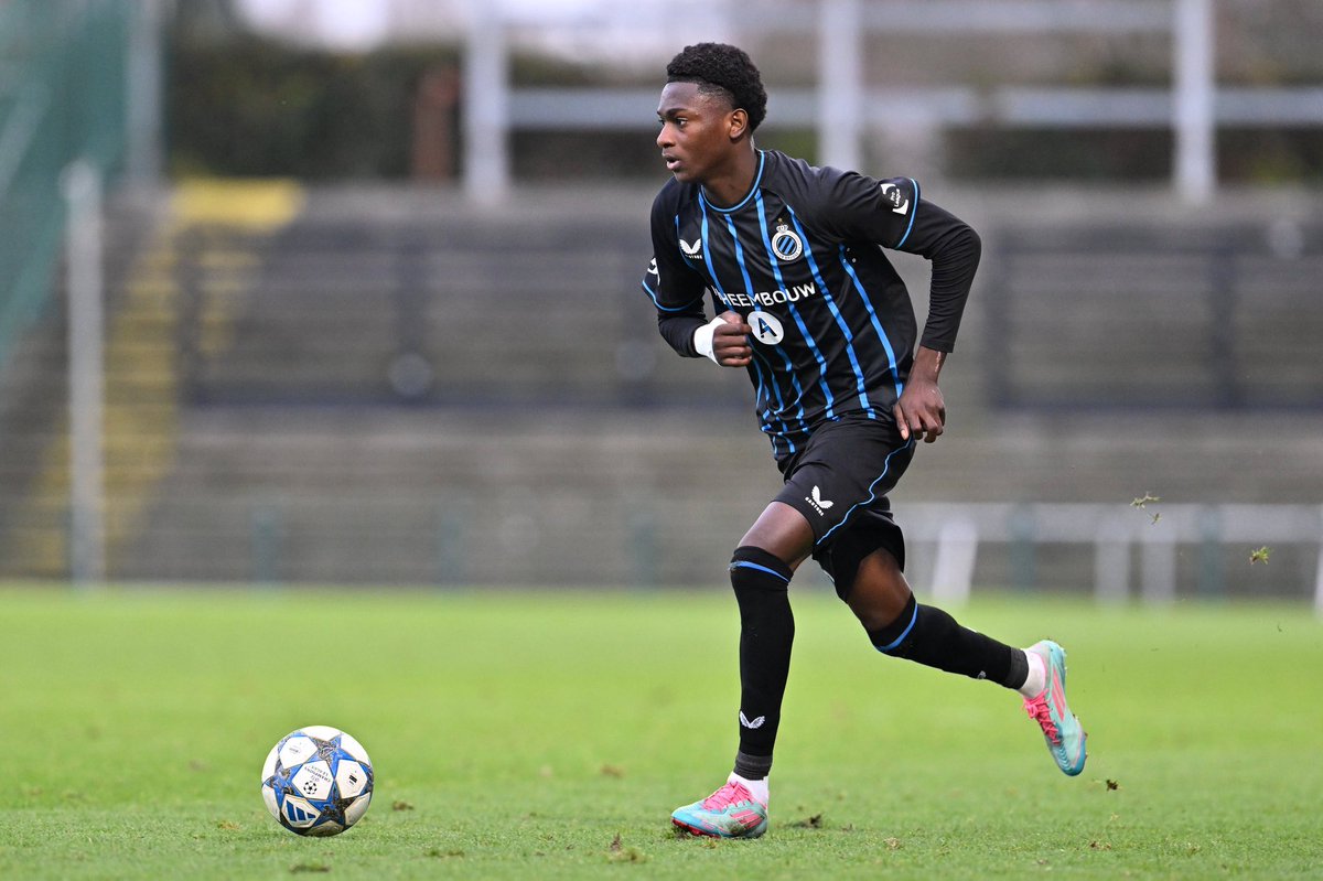 صفقة معقدة.. برشلونة يواصل مفاوضاته لضم جناح كلوب بروج – كورة 999