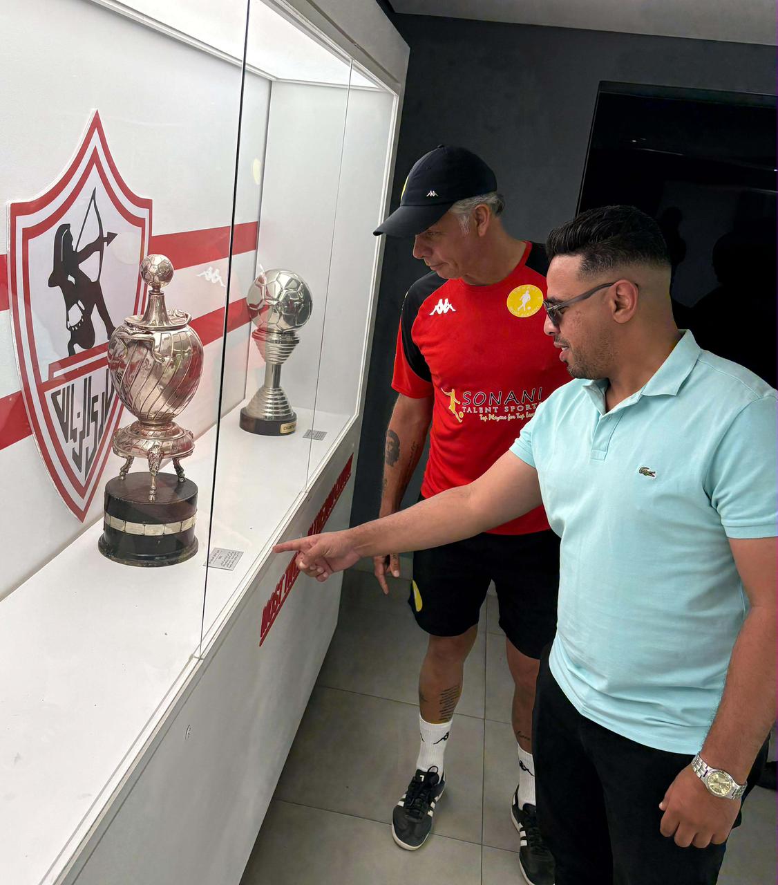 الزمالك يستقبل النجم الجنوب إفريقي مارك فيش بجولة تاريخية داخل القلعة البيضاء