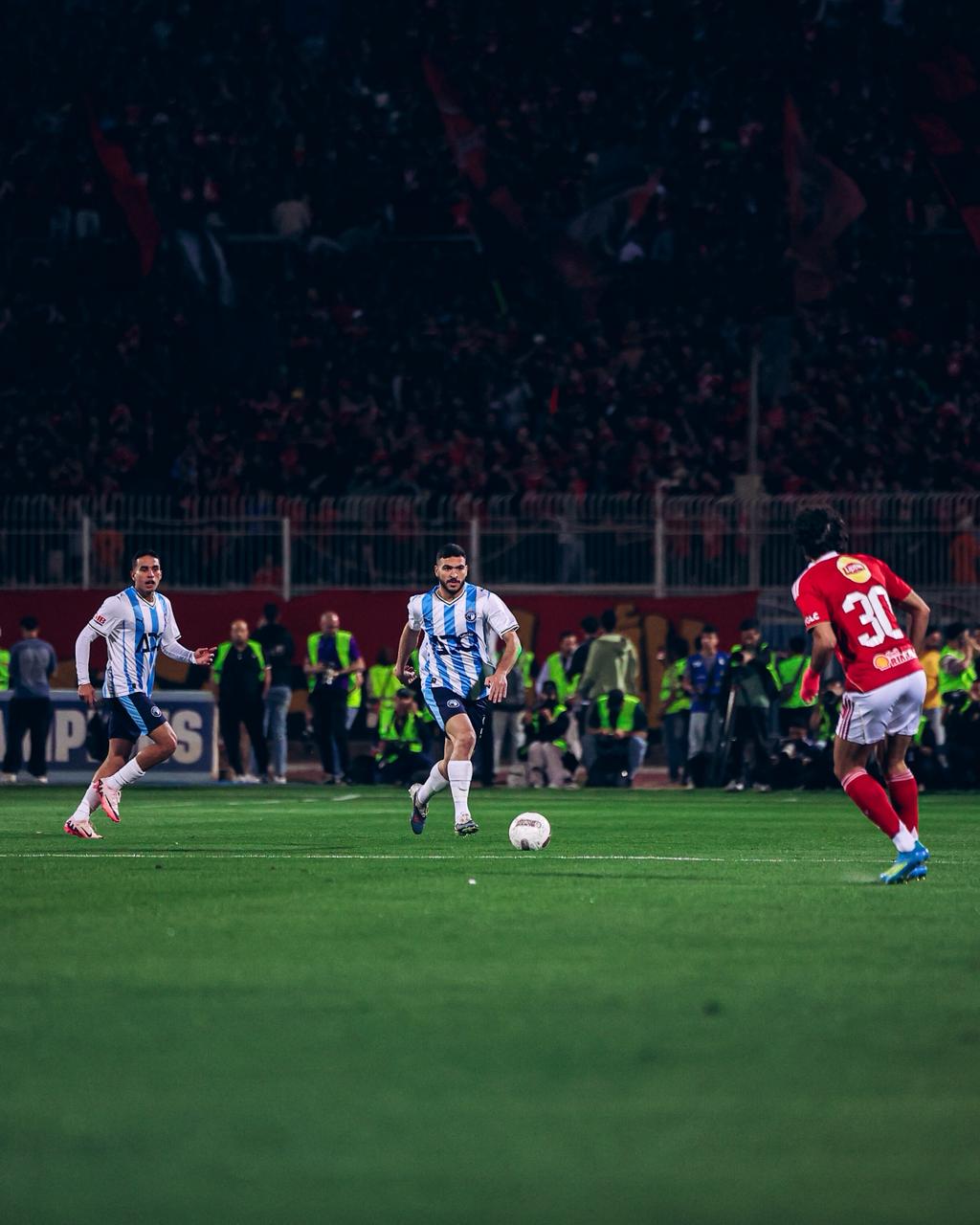 تسديدة صاروخية.. هدف فيستون ماييلي الأول لبيراميدز ضد الأهلي – كورة 999