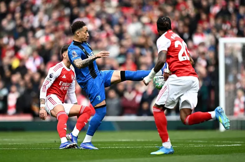 آرسنال يسقط أمام بورنموث بهدفين في الدوري الإنجليزي – كورة 999