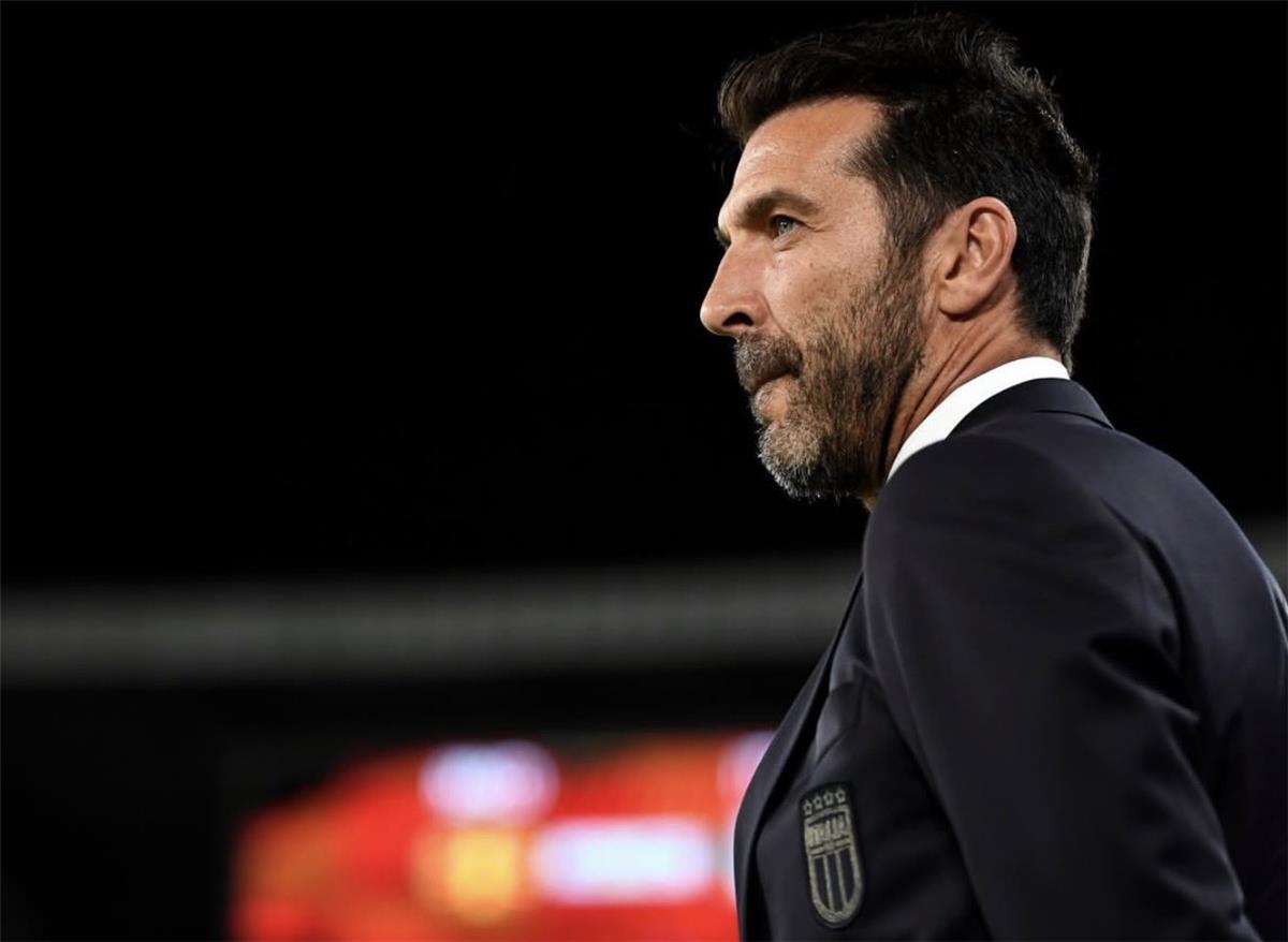 بوفون يُعلن الاستقالة من منصبه في منتخب إيطاليا – كورة 999