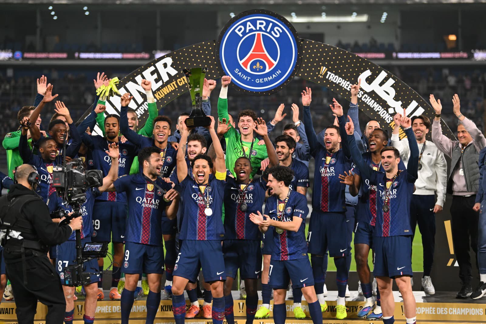 باريس سان جيرمان يتوج بلقب دوري أبطال أوروبا بعد الفوز على أرسنال بركلات الترجيح