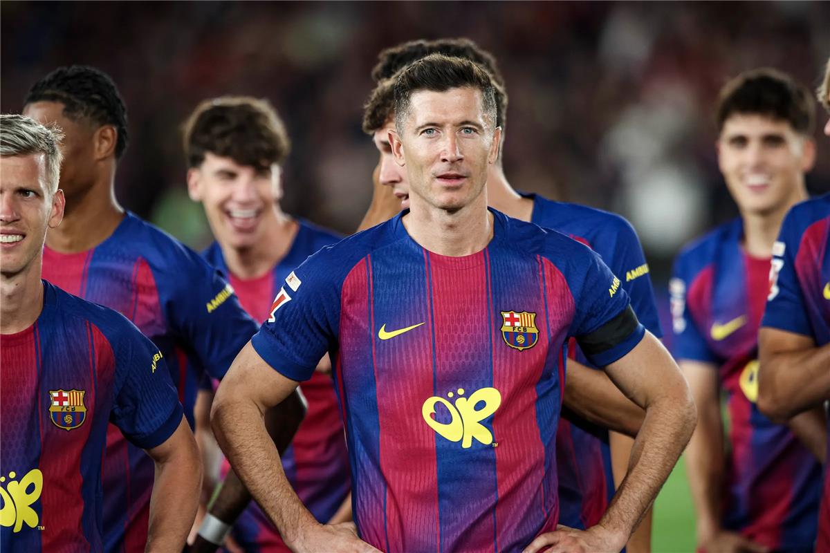 ليفاندوفسكي يعلن رحيله عن برشلونة بنهاية الموسم – كورة 999
